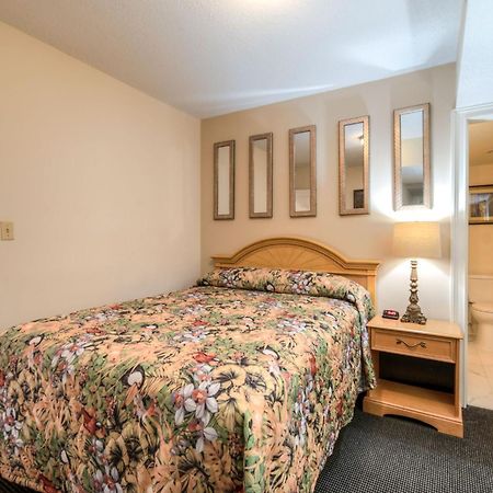 Kingfisher Inn Garden City Экстерьер фото